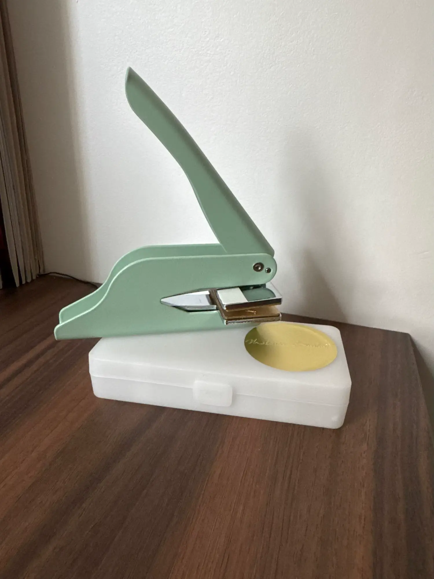 Photo of the embosser shared by Florence L